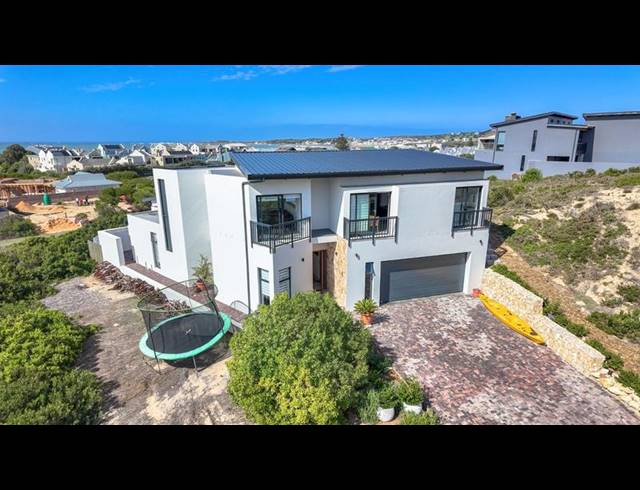 3 BEDROOM HOUSE FOR SALE IN STILBAAI EAST